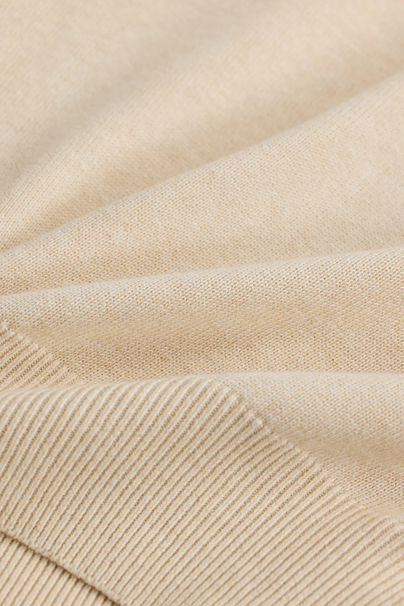 Beige Solid Slim Fit Sweater 10 Beige Solid Slim Fit Sweater