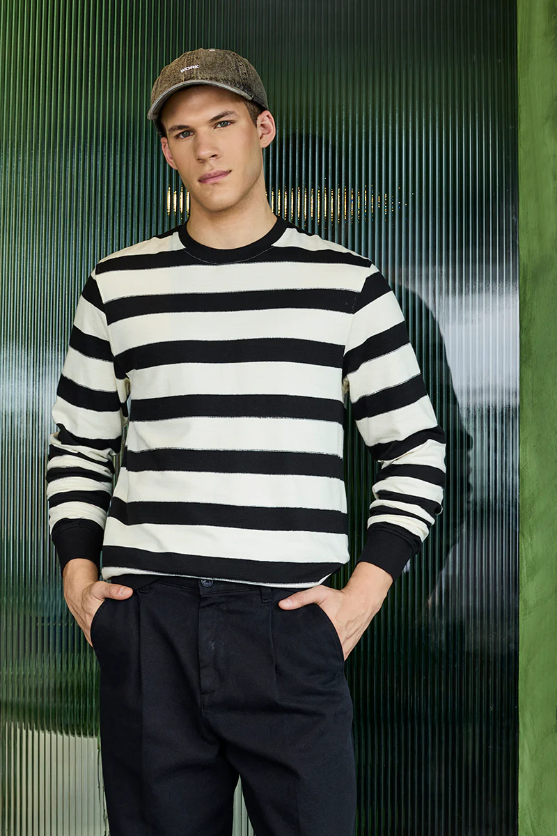 Black Knitted Stripes Sweater