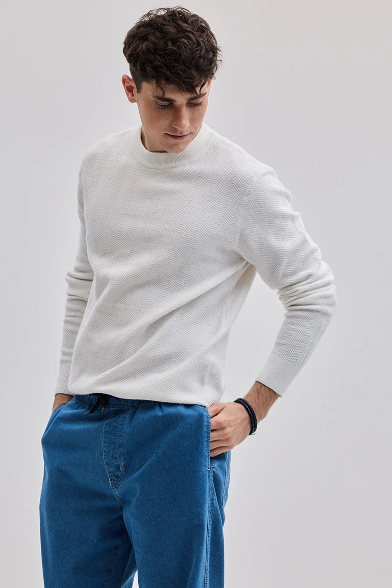 White Knitted Sweater 6 White Knitted Sweater